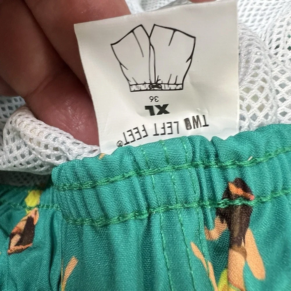 Two Left Feet Swim Trunks Men's XL‎ Floral Hawaiian Hula Dancer Swim Shorts